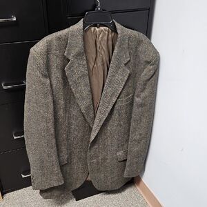 Sophisticated Men's Tweed Blazer